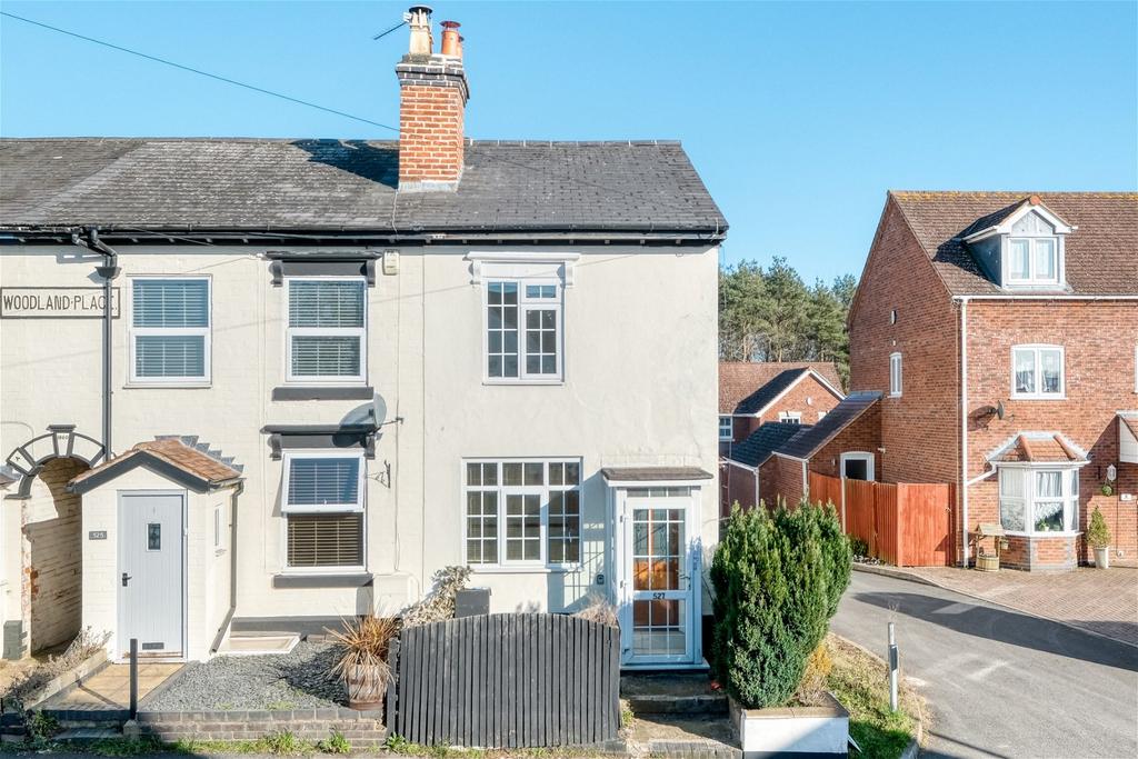 Evesham Road, Crabbs Cross Redditch B97 5JP 2 bed end of terrace house