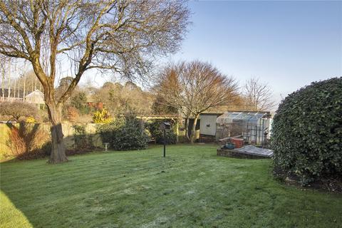 8 Warren View, Shorne, Gravesend, DA12 3EJ