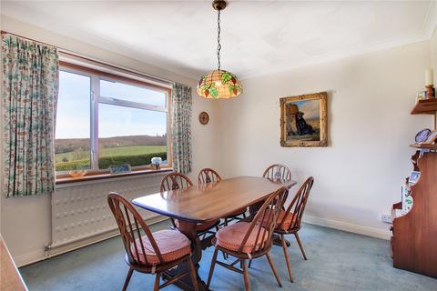 8 Warren View, Shorne, Gravesend, DA12 3EJ