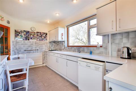 8 Warren View, Shorne, Gravesend, DA12 3EJ