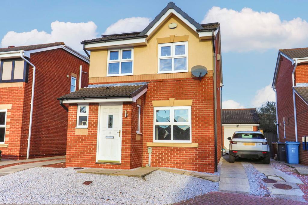 Florin Drive, Hull, HU7 3JH 4 bed detached house £200,000