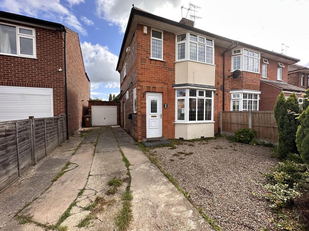 Farnsfield Avenue, Burton Joyce, Nottingham 2 bed semidetached house