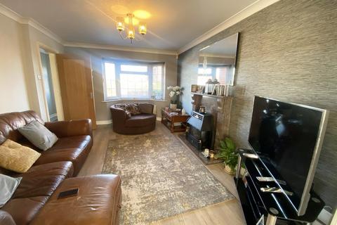 2 Fullbrook Close, Shirley, Solihull, B90 4UB