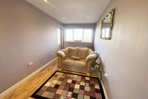 2 Fullbrook Close, Shirley, Solihull, B90 4UB