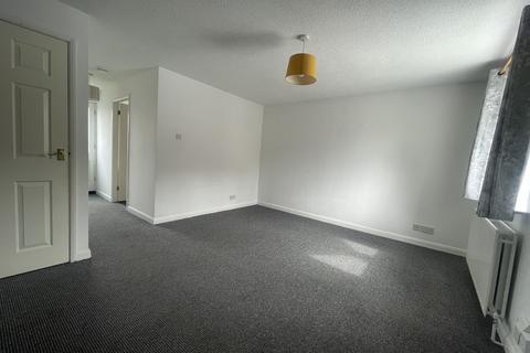 2 bedroom end of terrace house to rent, Holly Mews, Balderton