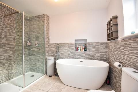 1 Grantley Drive, Harrogate, HG3 2ST