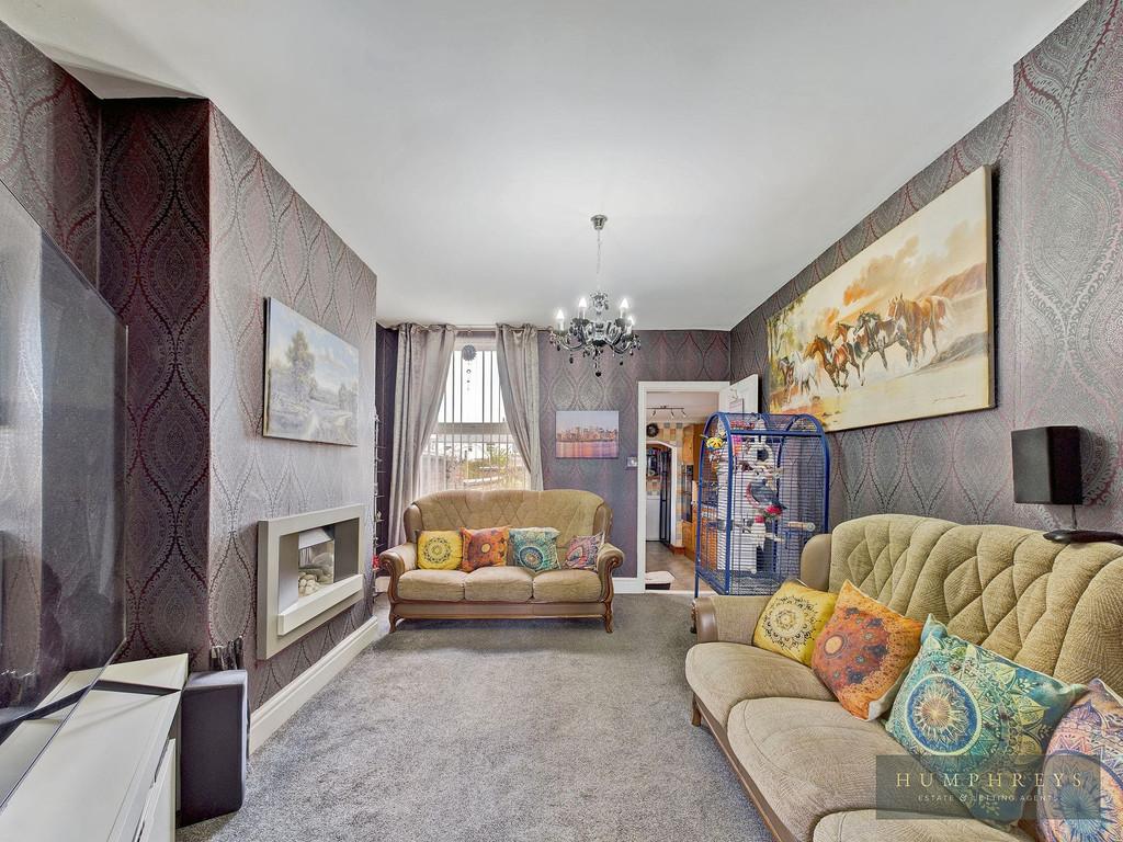 St Marks Road, Chester 4 bed terraced house £190,000