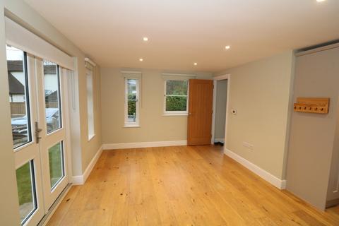 2 bedroom barn conversion to rent, Forest Green, Dorking