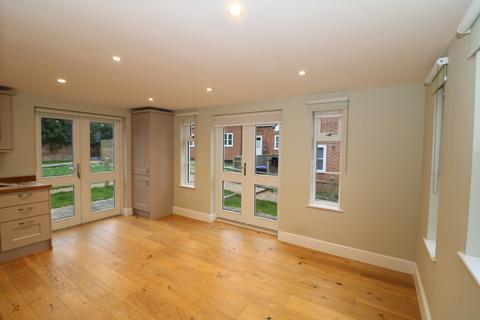 2 bedroom barn conversion to rent, Forest Green, Dorking