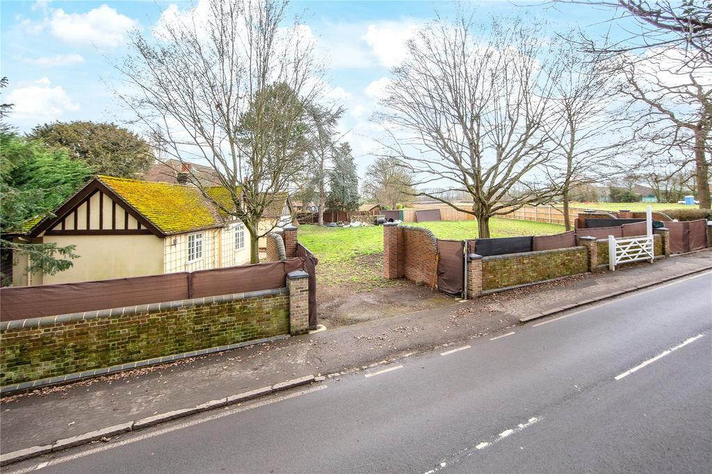 Aldenham Road, Letchmore Heath, Watford, Hertfordshire, WD25 3 bed