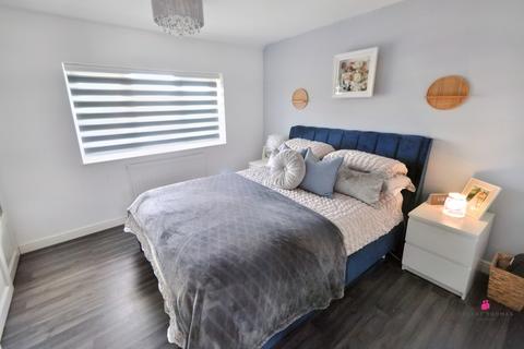 10 Cattawade End, Basildon, SS14 2QQ