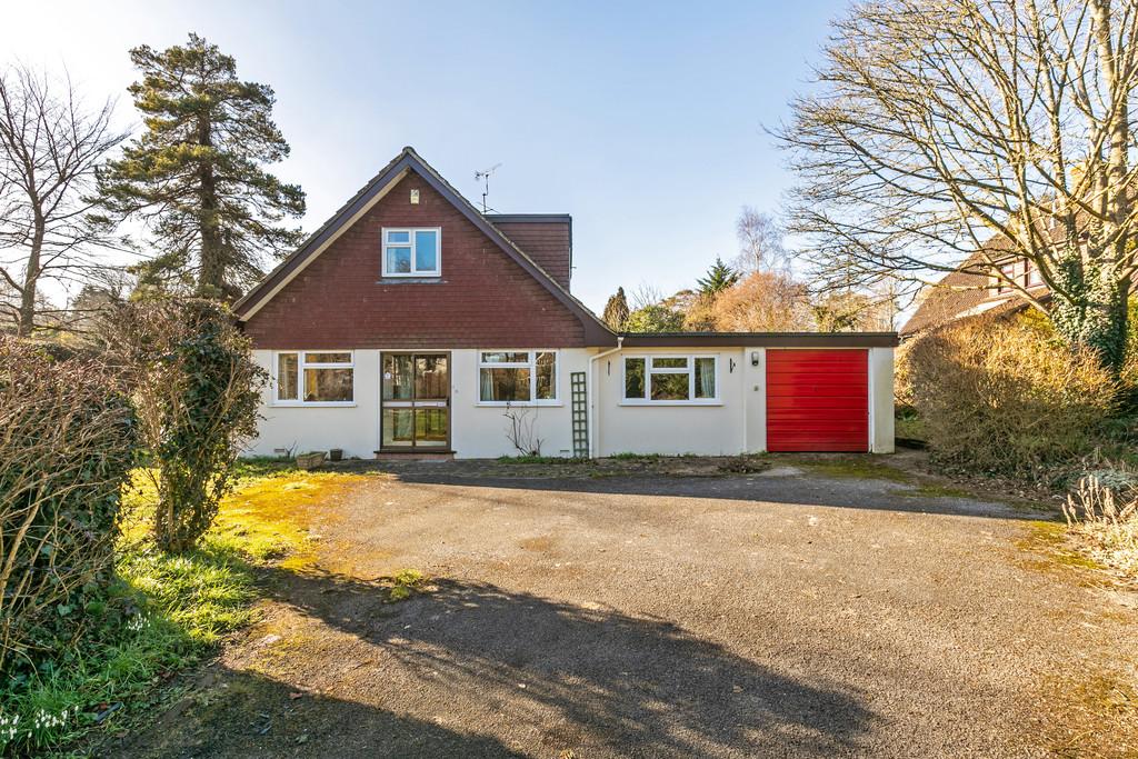 Main Road, Littleton, Winchester, SO22 4 bed detached house for sale