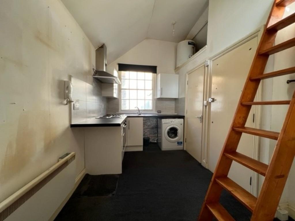 market-square-waltham-abbey-studio-675-pcm-156-pw