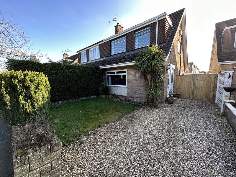 Wetherby Way, Little Sutton 3 bed semidetached house £190,000