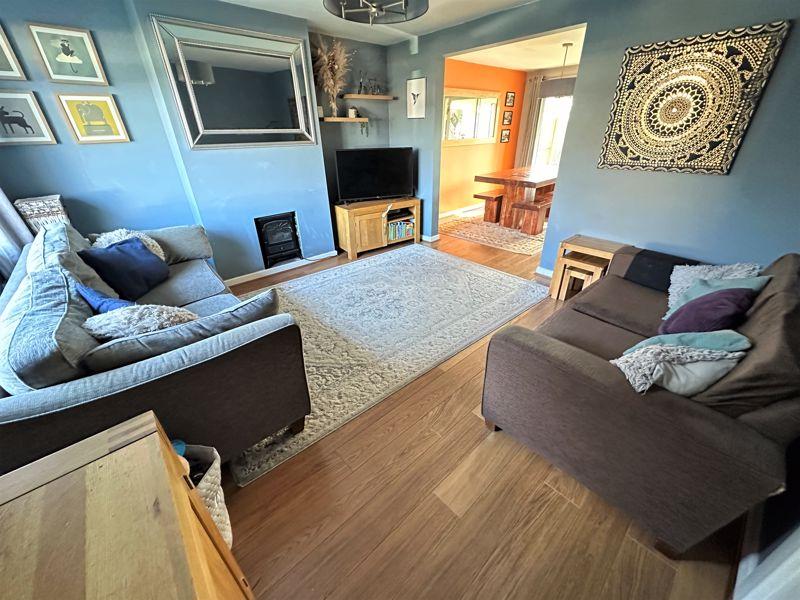 Wetherby Way, Little Sutton 3 bed semidetached house £190,000