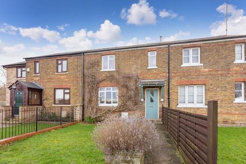 12 Whites Lane, Datchet, Slough, SL3 9AN