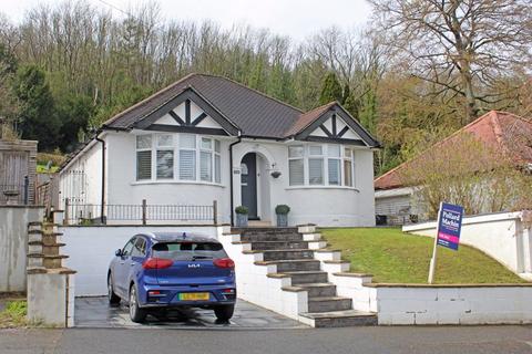 143 Valley Road, Kenley, CR8 5BZ