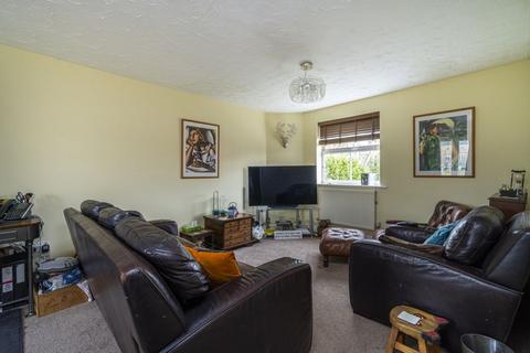 17 Allington Circle, Kingsmead, Milton Keynes, MK4 4EE