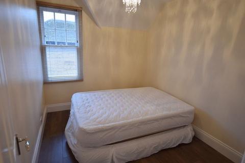 1 bedroom flat to rent, High Street, Tring