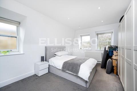 Flat 4, Glendower Lodge The Rise, London, NW7 2LL