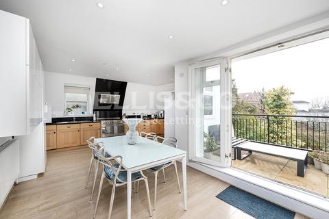 Flat 4, Glendower Lodge The Rise, London, NW7 2LL
