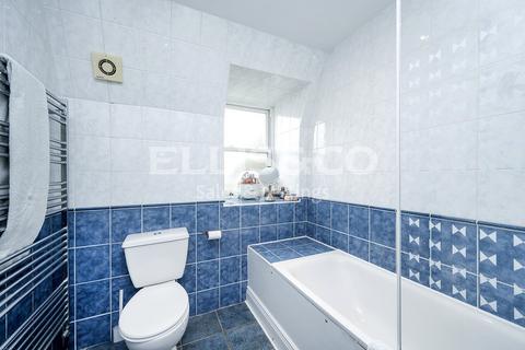 Flat 4, Glendower Lodge The Rise, London, NW7 2LL