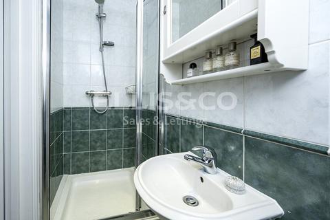 Flat 4, Glendower Lodge The Rise, London, NW7 2LL