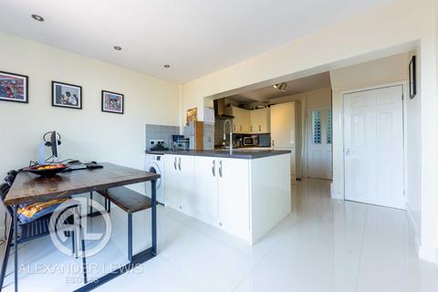 20 Abbotts Road, Letchworth Garden City, SG6 4UR