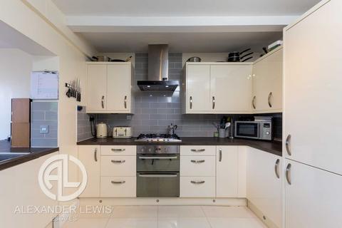 20 Abbotts Road, Letchworth Garden City, SG6 4UR