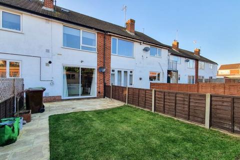 9 Astor Close, Brockworth, Gloucester, GL3 4AS
