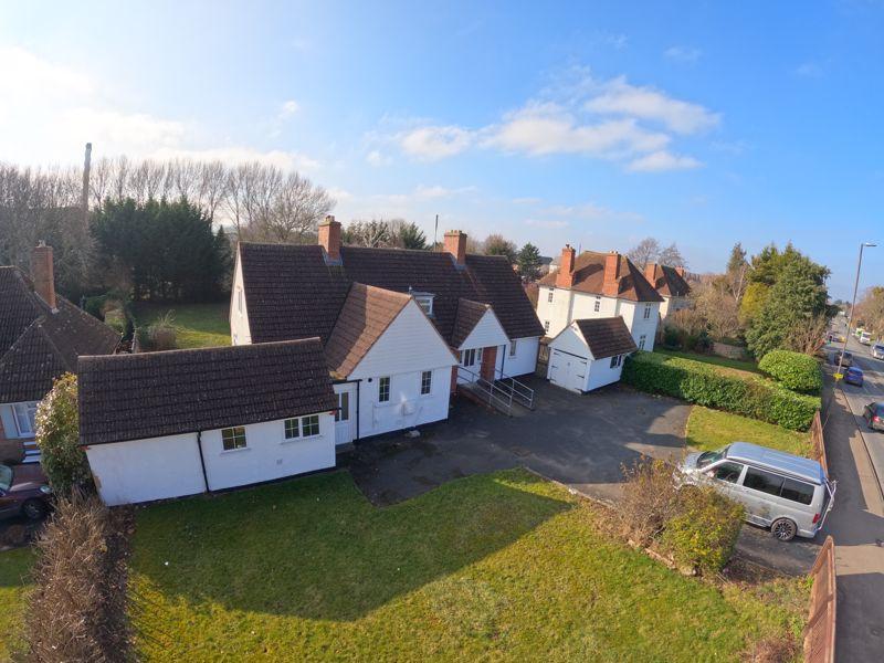 Ermin Street, Brockworth 5 bed detached house £480,000