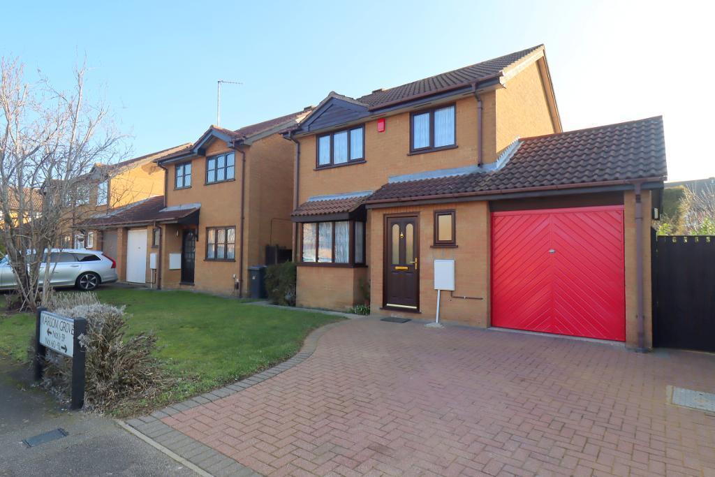 Marsom Grove, Barton Hills, Luton, Bedfordshire, LU3 4BQ 3 bed detached