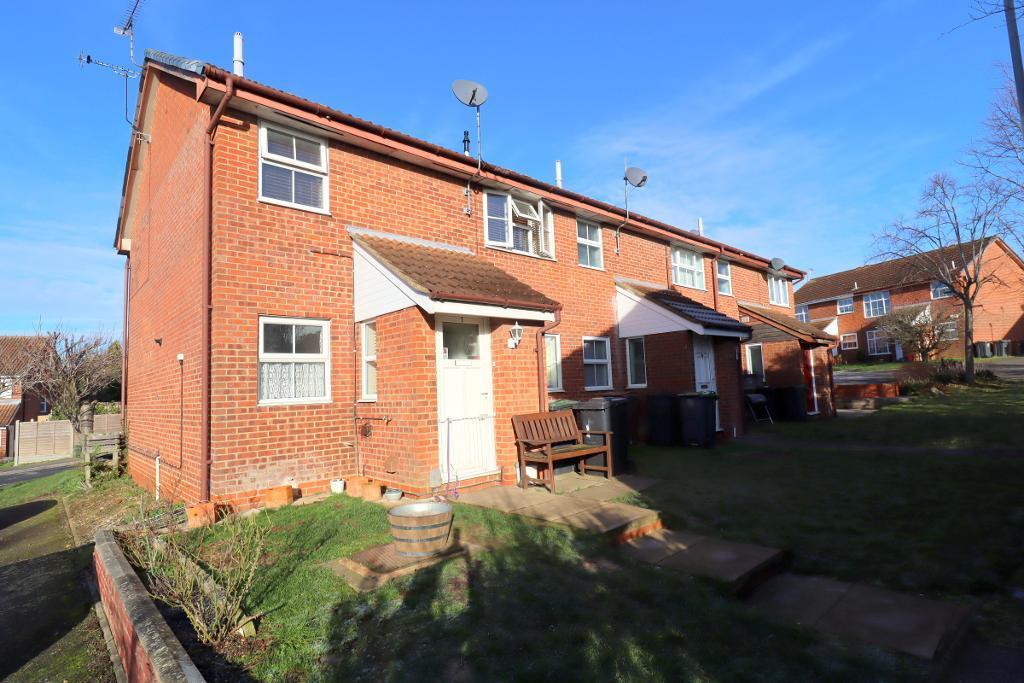 Campania Grove, Barton Hills, Luton... 1 bed £155,000