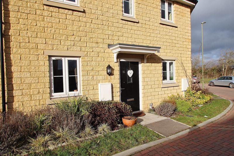 BLANKET WAY, Witney OX28 6JX 2 bed £60,000