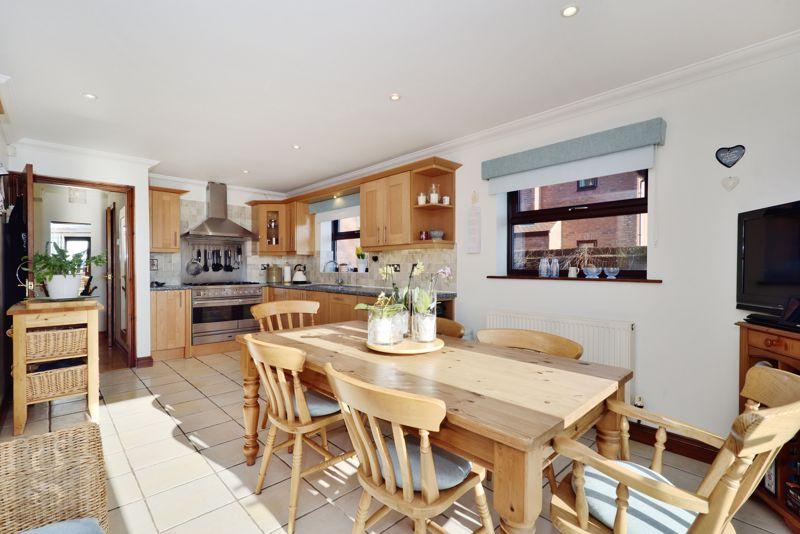 The Orchards, Hampton Hereford, HR1 4JL 4 bed detached house