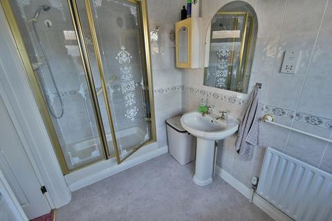 45 Chander Close, Ferndown, BH22 8DW