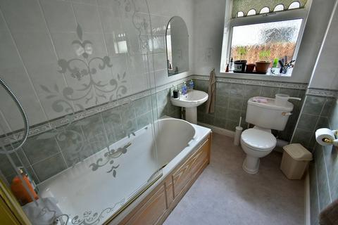45 Chander Close, Ferndown, BH22 8DW