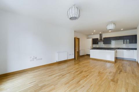 2 bedroom flat for sale - Lyon Court, Walsworth Road, HITCHIN, SG4