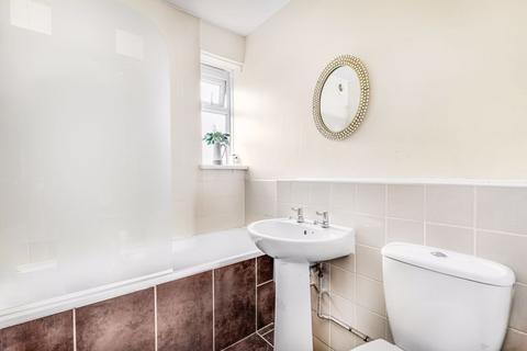 1 bedroom flat for sale - Polesden Gardens, Raynes Park