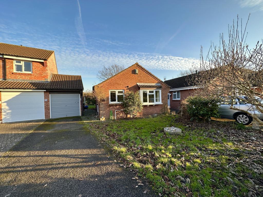 Park, Clevedon, North Somerset 2 bed bungalow £1,200 pcm (£