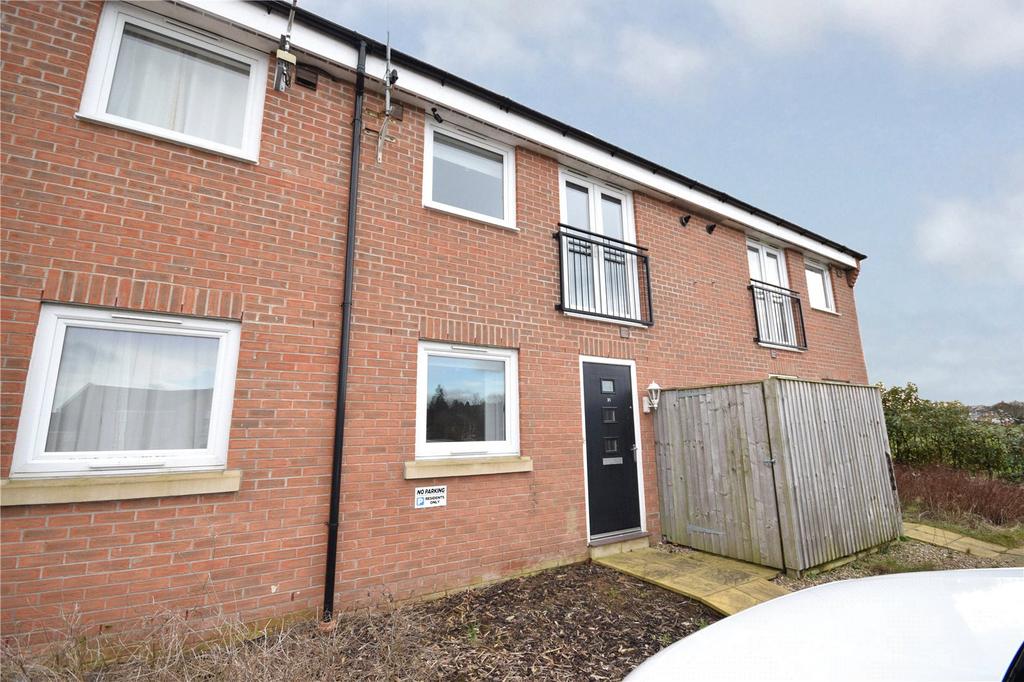House in Leeds, Round Hill, Stanningley - View 3