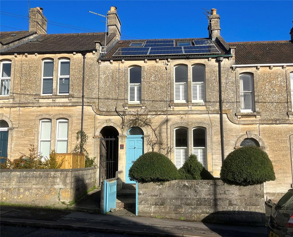 New Road, Bradford on Avon 4 bed terraced house £1,850 pcm (£427 pw)