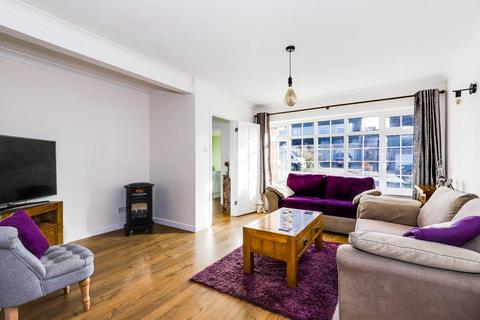 27 Fairfield, Buntingford, SG9 9NU