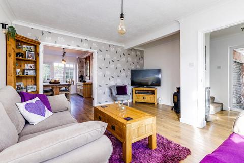 27 Fairfield, Buntingford, SG9 9NU