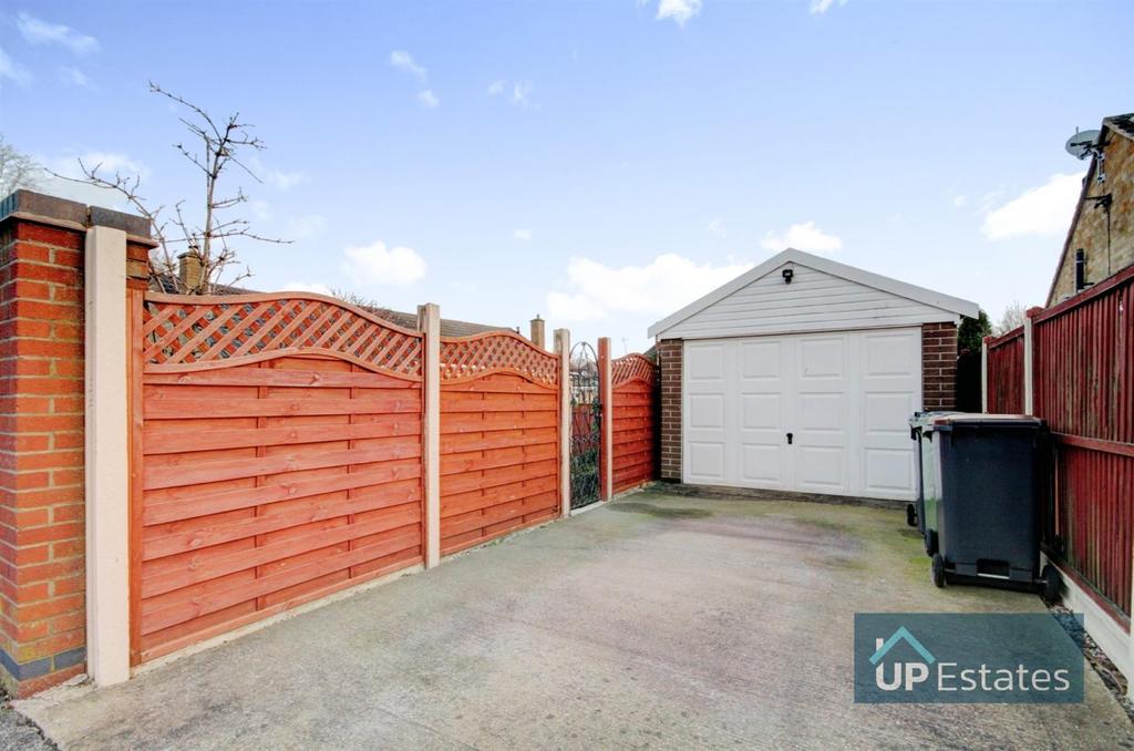 Ash Green Lane, Coventry 3 bed semidetached house £315,000
