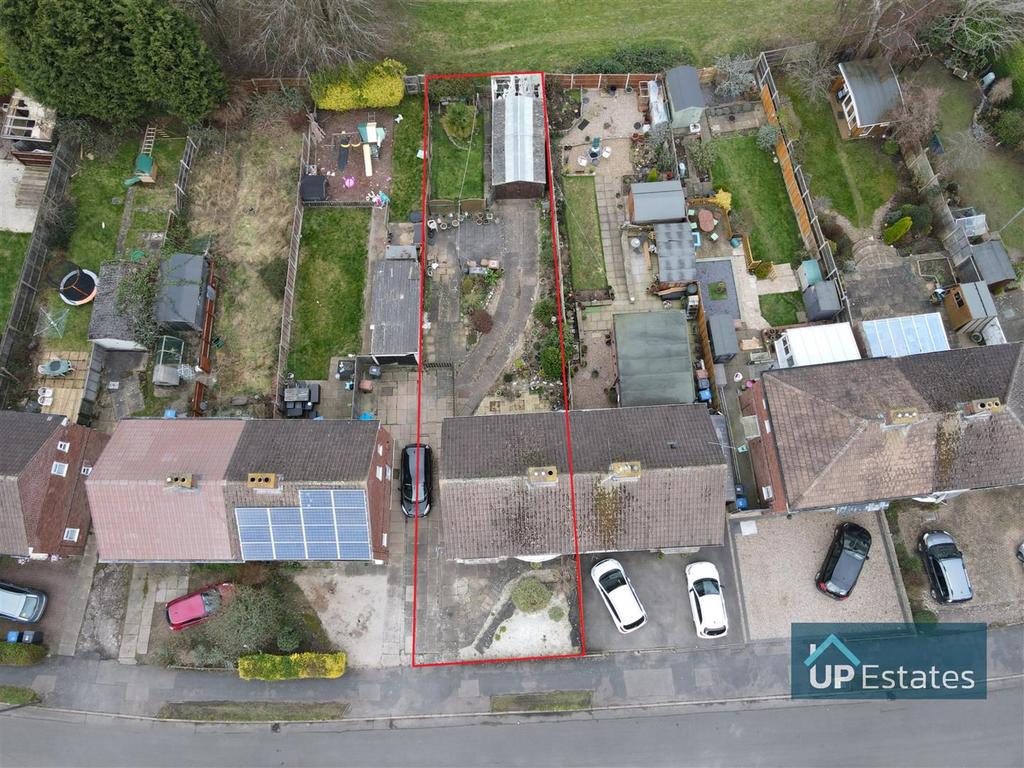Holt Road, Burbage 3 bed semidetached house £235,000