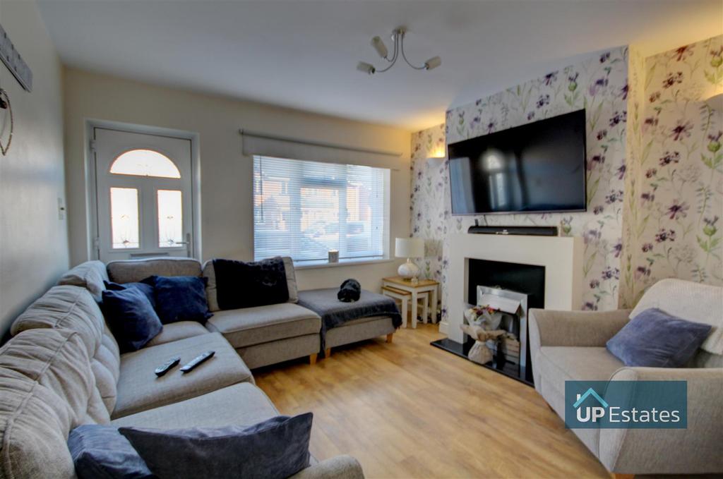Westbury Road, Nuneaton 3 bed terraced house £150,000