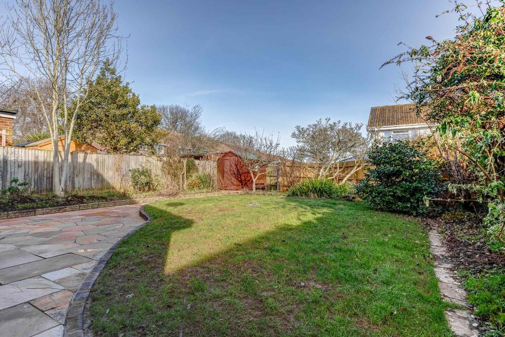 Farm Close, Henfield 3 bed bungalow £475,000