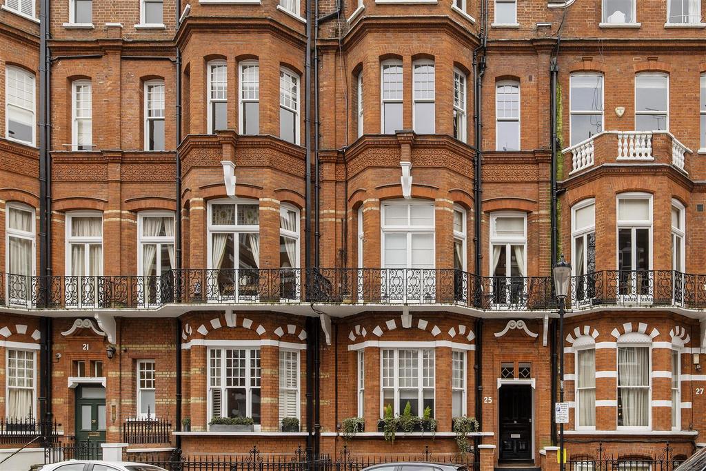 Maskells - Flat 8, 25 Egerton Gardens - 22 Hi.jpg