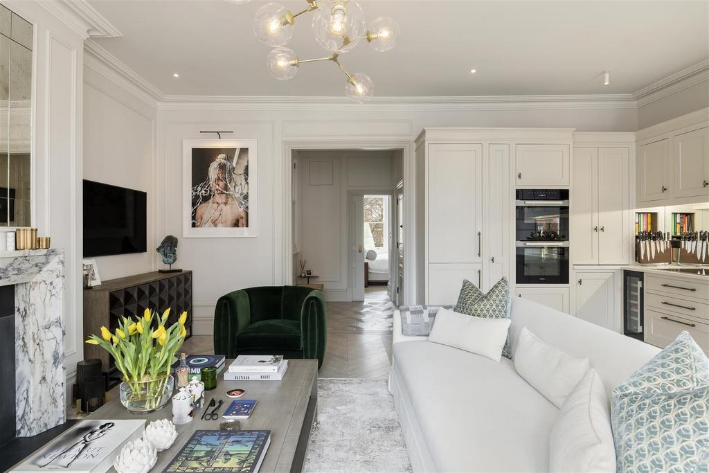 Maskells - Flat 8, 25 Egerton Gardens - 14 Hi.jpg